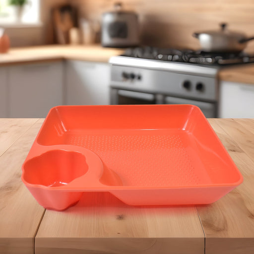 Plastic plate with integrated dipping saucer for snacks and parties