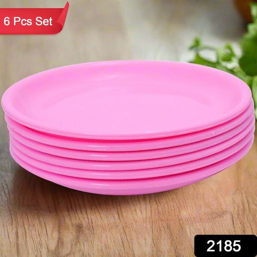 Close-up of a single round polypropylene mini soup plate.