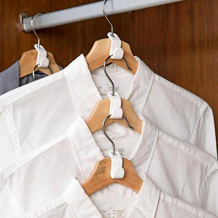 1700 Plastic Clothes Hanger with Non-Slip Pad 