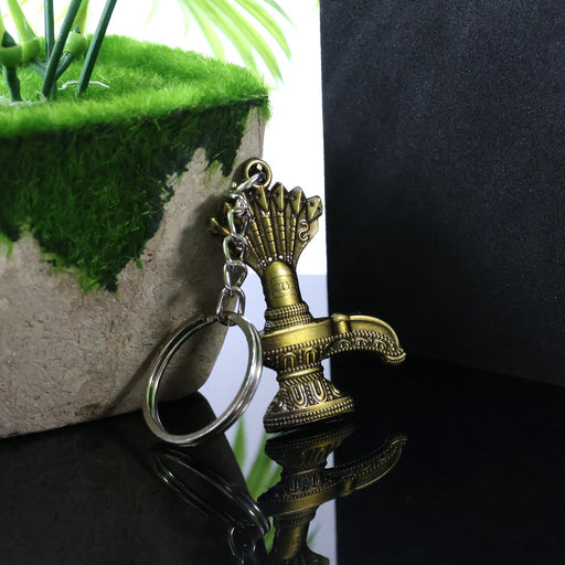Front view of antique style Lord Shiva Shivaling metal keychain