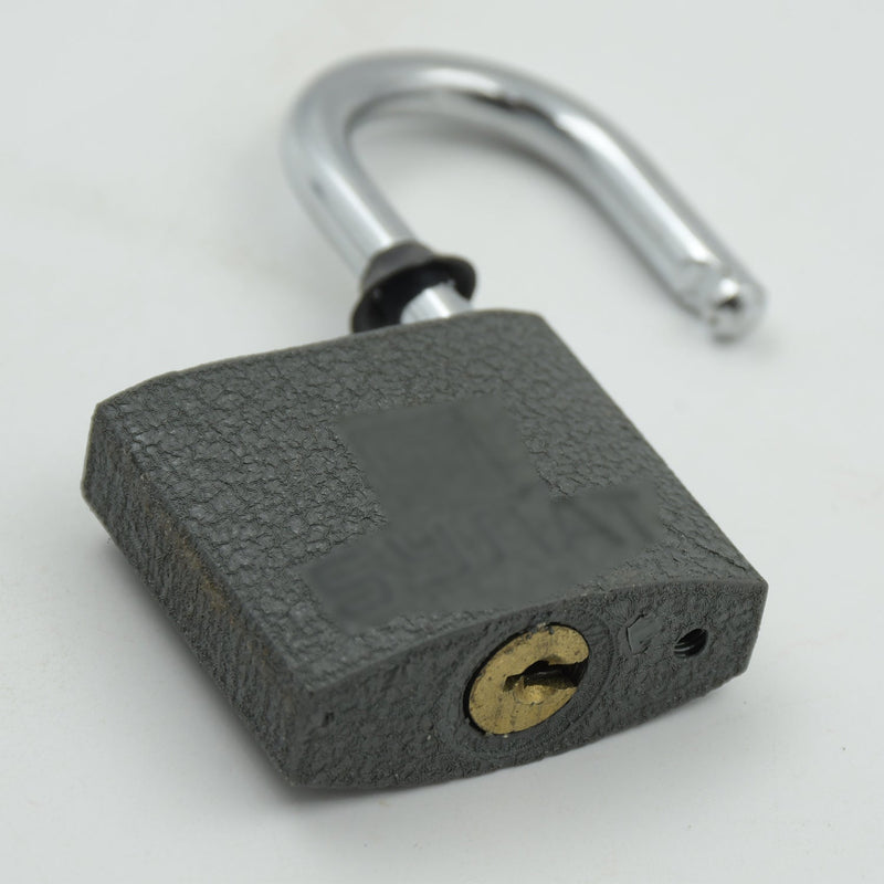 Iron Pad lock, Brass Core and Thickened Spray Black Iron Door Lock With 3 pc Keys for Home Dormitory, Waterproof Antirust Anti-theft Padlocks Outdoor Gate Shed Locks Warehouse Small Iron Door Drawer Lock ( 37 mm )