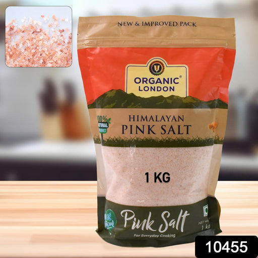 Close-up image of pure crystal Himalayan Pink Salt for seasoning