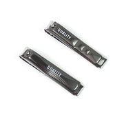 Nail clipper with anti-splash sharp cutting edges for safe use