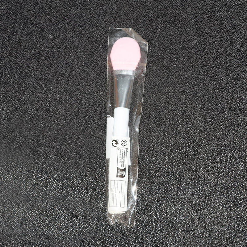 Neutral image of silicone applicator tool