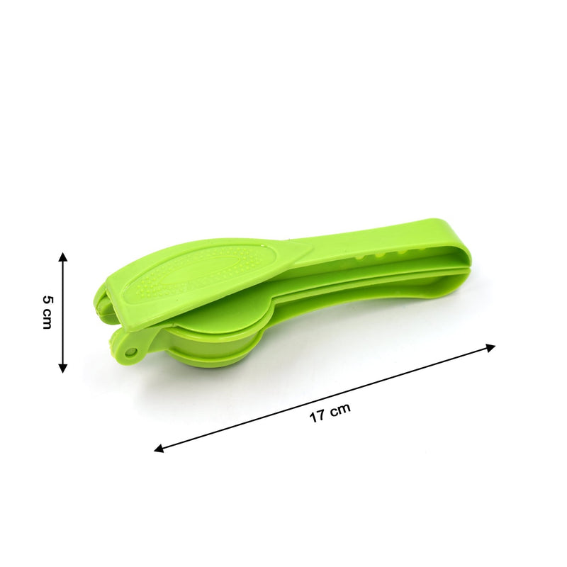 Overview of the robust plastic lemon squeezer, emphasizing its durability.