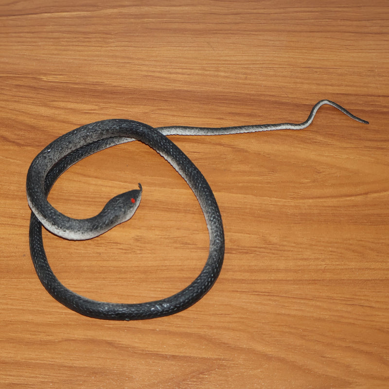 Lightweight rubber snake toy with bendable lifelike design