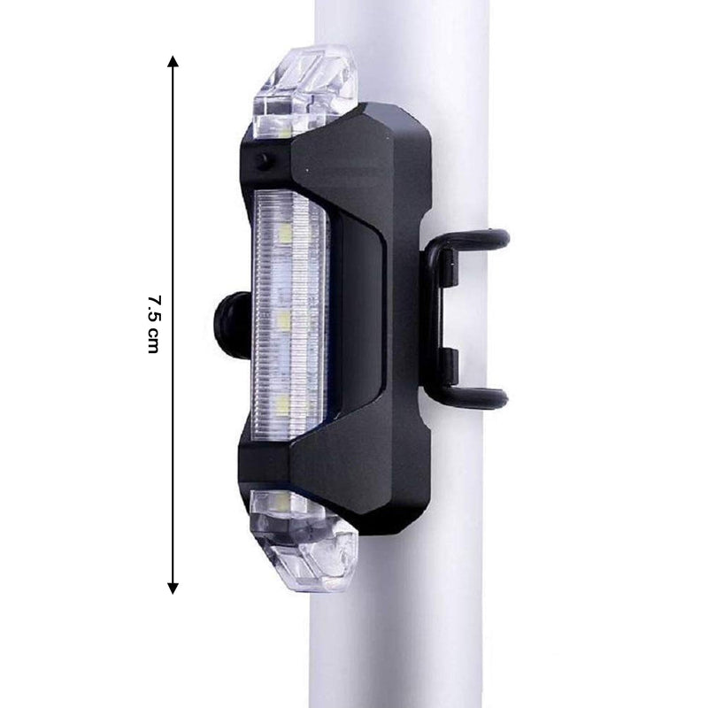 Waterproof USB rechargeable bicycle light enduring splashes highlights durability.