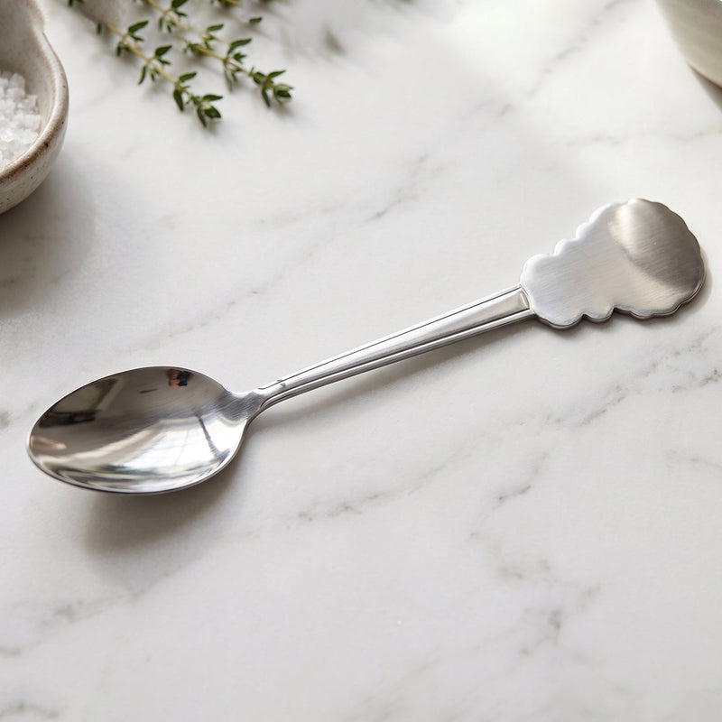 Stainless steel dinner spoon suitable for home and restaurant use