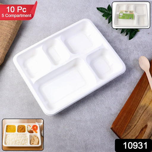 Set of 5-compartment microwave and freezer safe compostable lunch plates displayed