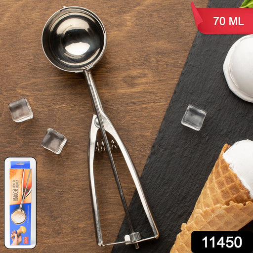 Heavy-duty stainless steel ice cream scoop with ergonomic handle