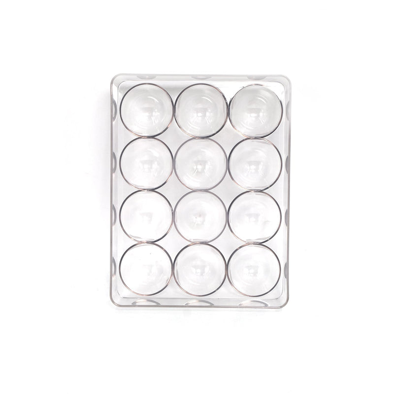 Close-up of the durable plastic egg tray, highlighting its BPA-free material.