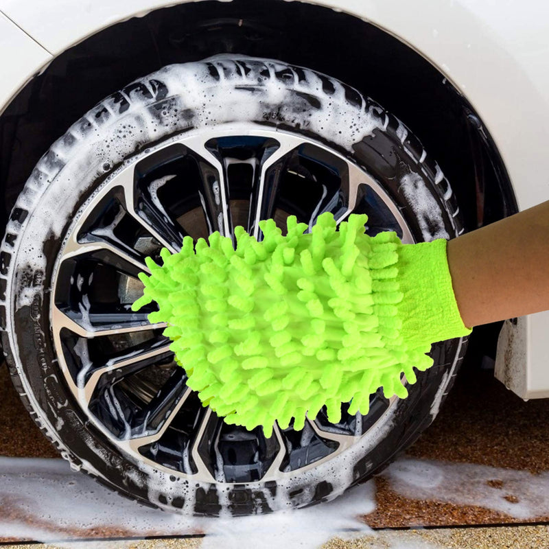 Secure grip elastic cuff on microfiber car wash glove mitt