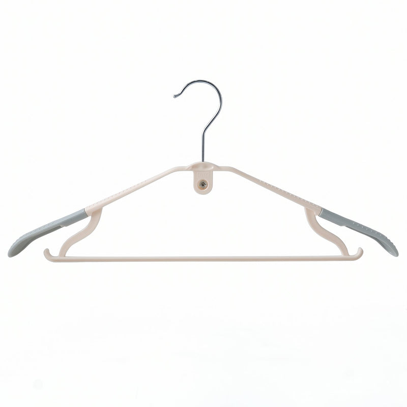 Space-saving plastic hangers for closet organization