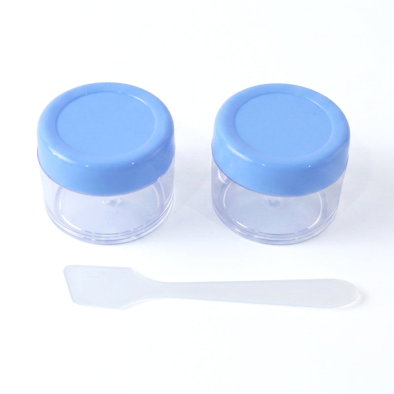 Travel-sized cosmetic jars for on-the-go skincare