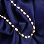Pearl beaded chain necklace with gold accents
