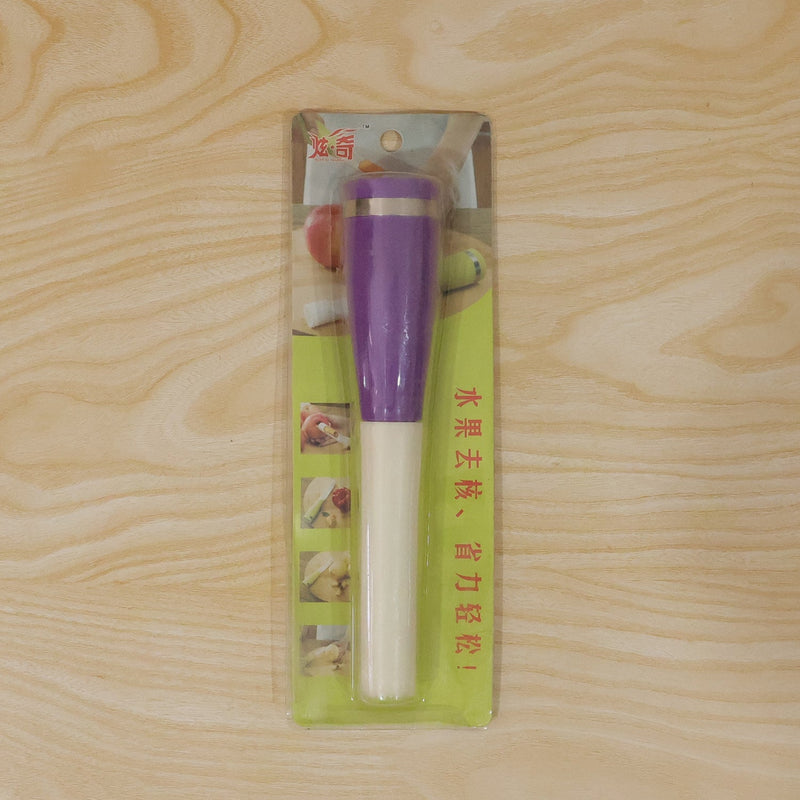 Manual fruit slicing tool with ergonomic handle