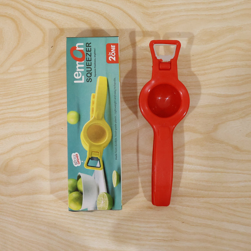 Person actively using the 2-in-1 lemon squeezer to juice a lemon.