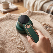 Handheld fabric shaver for woolen wear