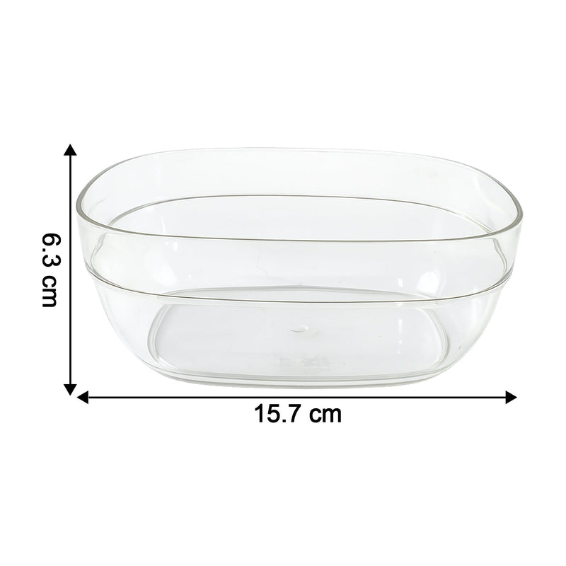 Transparent serving bowl displaying versatility in kitchen use