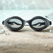 Protective childrenÕs swimming goggles for outdoor use