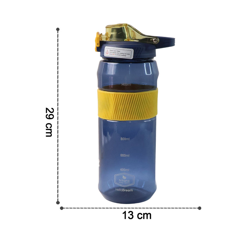 Comparison image showing size of 1400ml sports water bottle