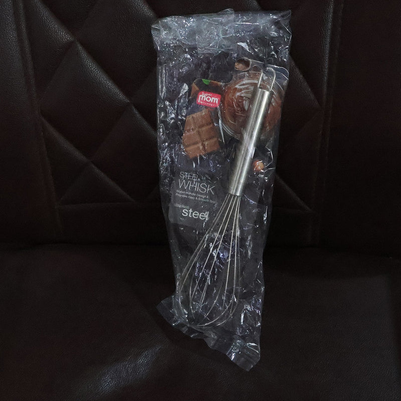 Full view of durable and comfortable stainless steel wire whisk